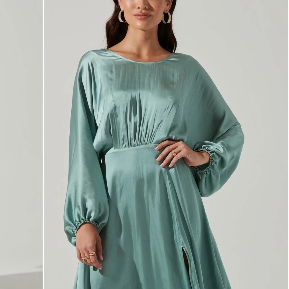 MARIN DOLMAN SLEEVE MIDI DRESS
